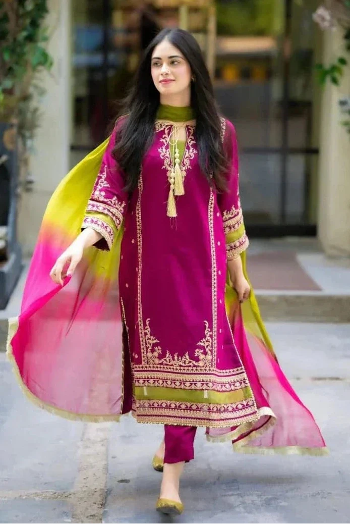 Omal Luxury Lawn Collection SK 26