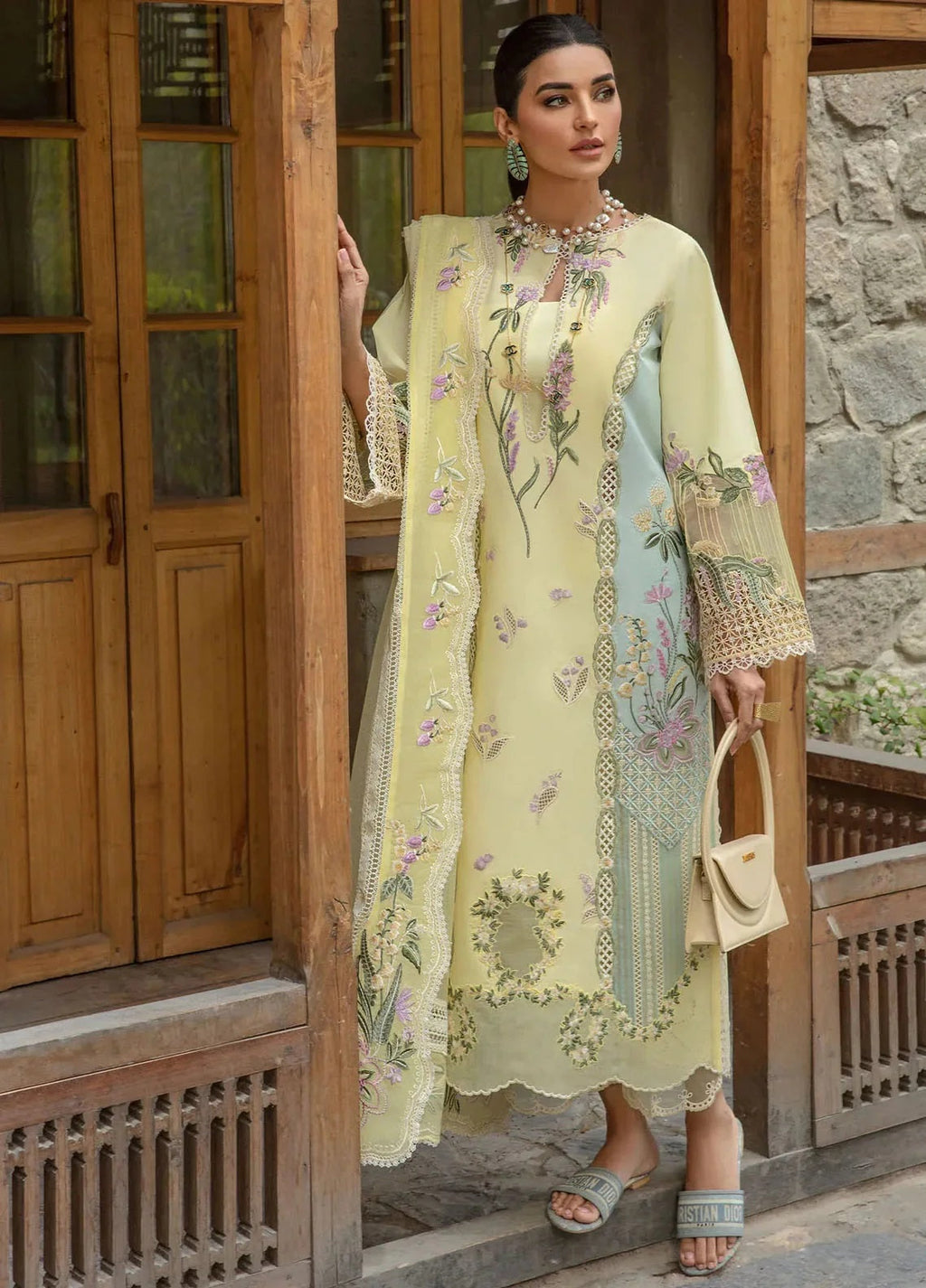 Crimson Embroidered Lawn Suit 25